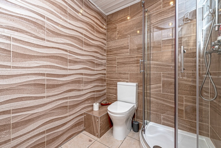 Spin Drift Bathroom
