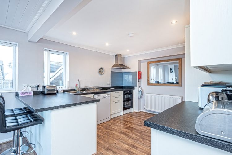 Spin Drift Kitchen