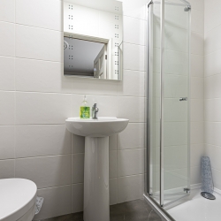 Simdde Wen Bedroom