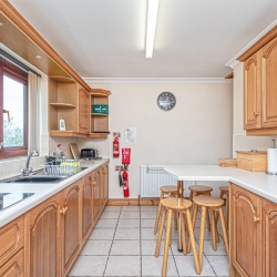 Simdde Wen Kitchen