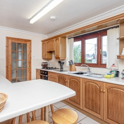 Simdde Wen Kitchen
