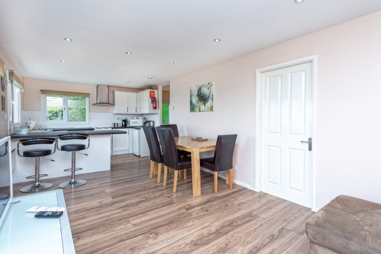 Tan Dinas Lodge