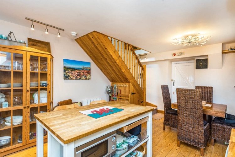 Penrhyn Cottage Kitchen