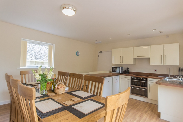 Hendy Tyddyn Mon Kitchen