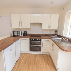Hendy Tyddyn Mon Kitchen