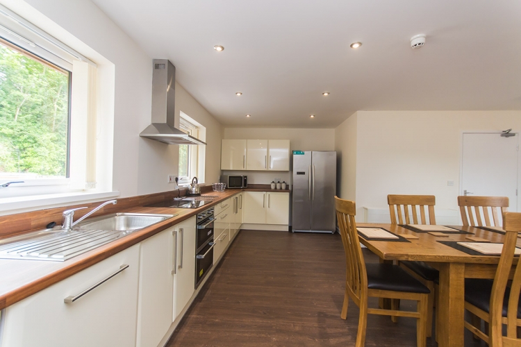 Hendy Tyddyn Mon Kitchen