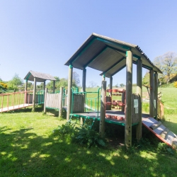 Hendy Tyddyn Mon grounds