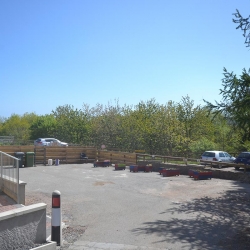 Hendy Tyddyn Mon Parking