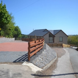 Hendy Tyddyn Mon Parking