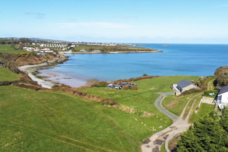 Tan Dinas Lodge