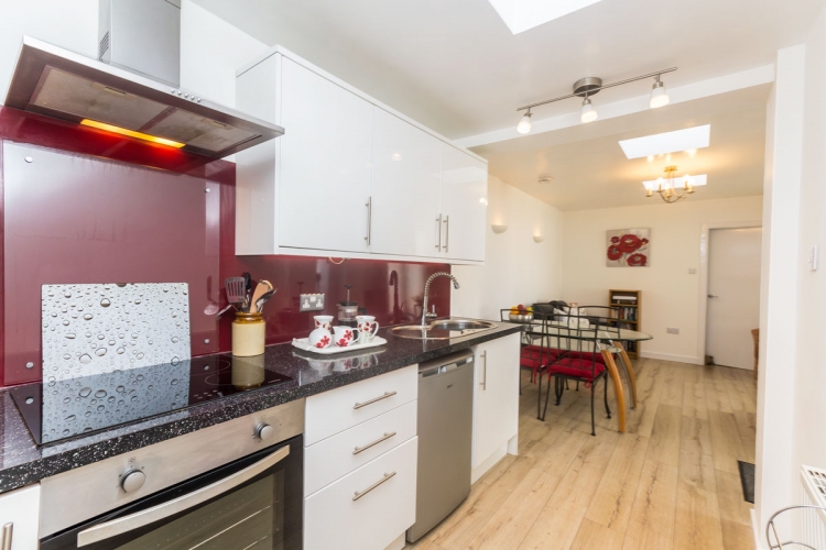 Ger Y Bae Kitchen