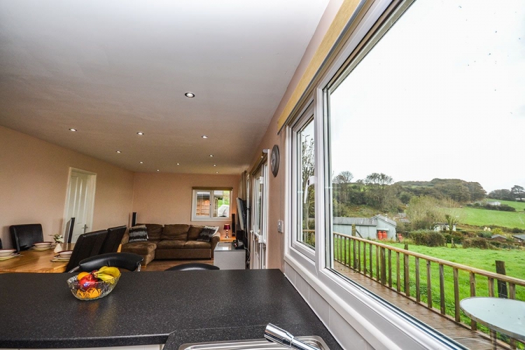 Tan Dinas Lodge