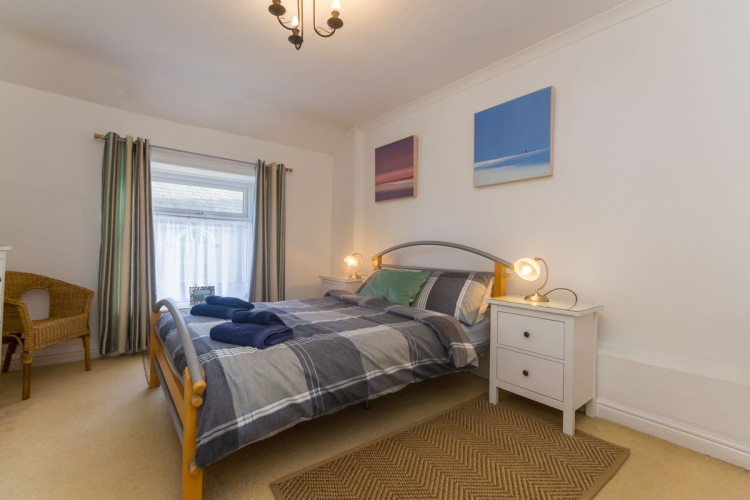 Ger Y Bae Bedroom