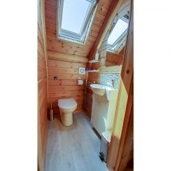 holiday cottages benllech Bathroom