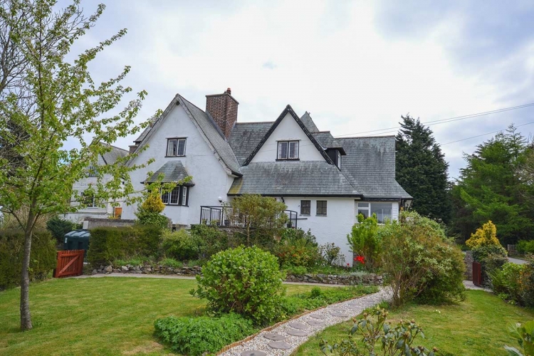 Wern y Wylan Court