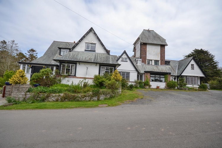 Wern y Wylan Court